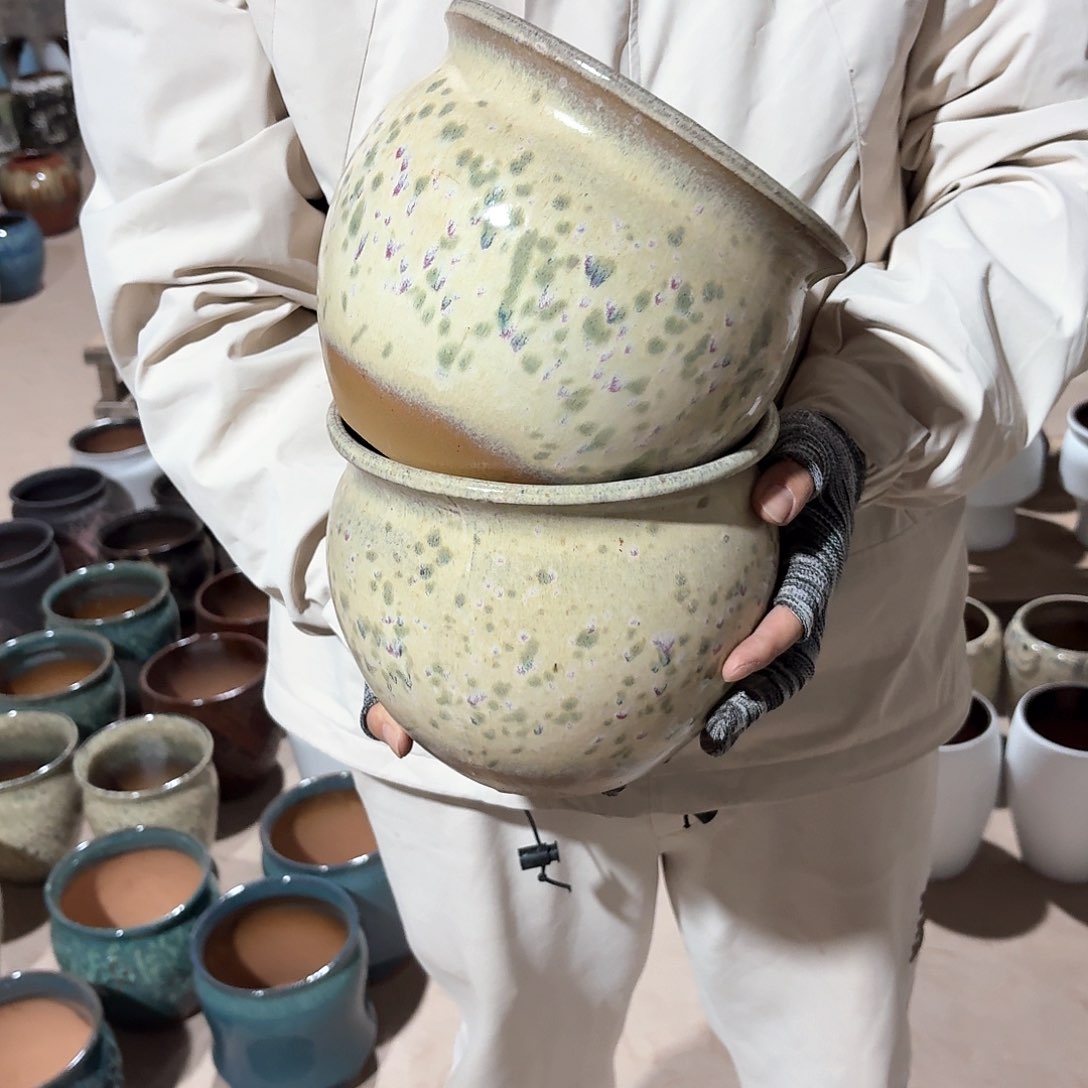 紫砂花盆口20高17两个