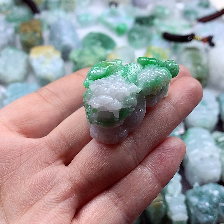 翡翠吊坠(不含链)未镶嵌