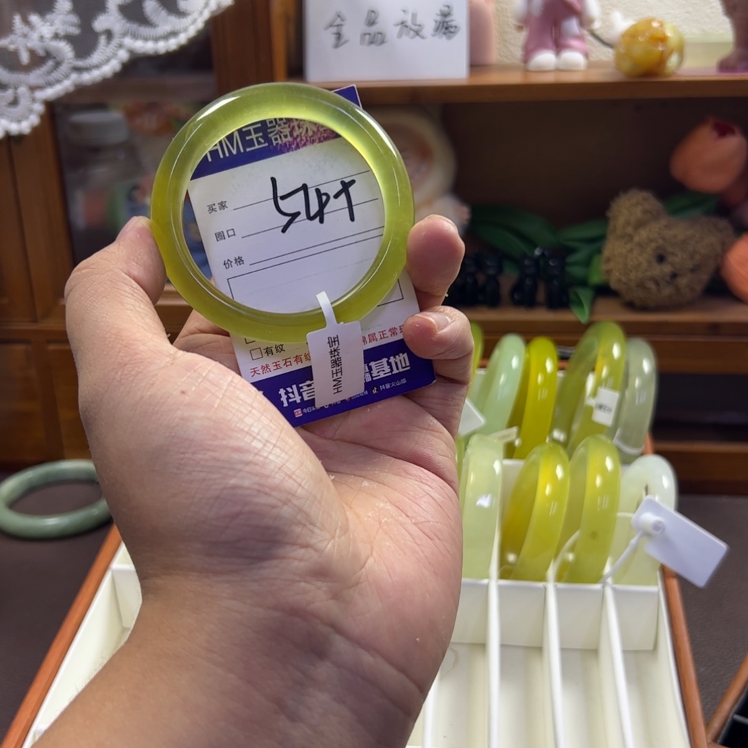 蛇纹石玉未镶嵌手镯397