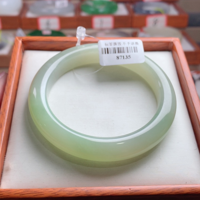 【闪购商品】和田玉手镯未镶嵌56.9