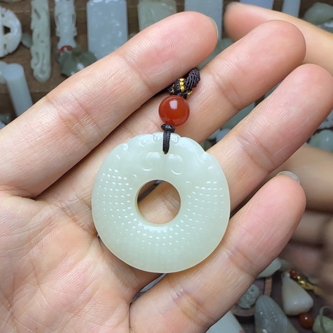 和田玉挂件未镶嵌