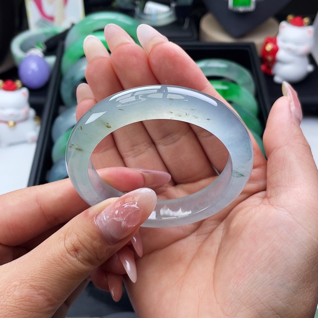 翡翠手镯未镶嵌52高冰蓝底洒金飘花、截图询价