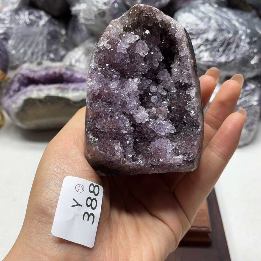 水晶摆件未镶嵌紫水晶
