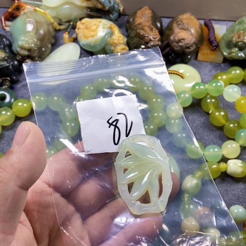 合金蛇纹石玉颈饰