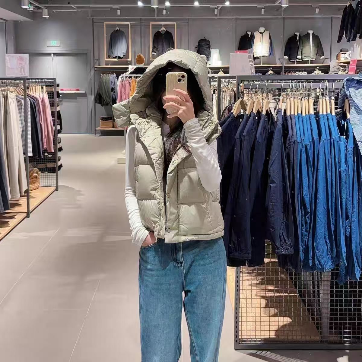 【四格马甲】羽绒服  一摸~一样