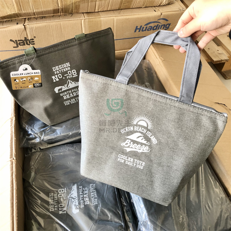 简约字母印花保温包便携便当包手提款内里铝膜保温保冷