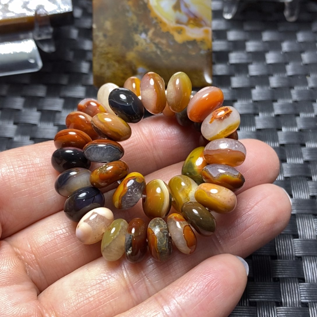 玛瑙/玉髓颈饰未镶嵌