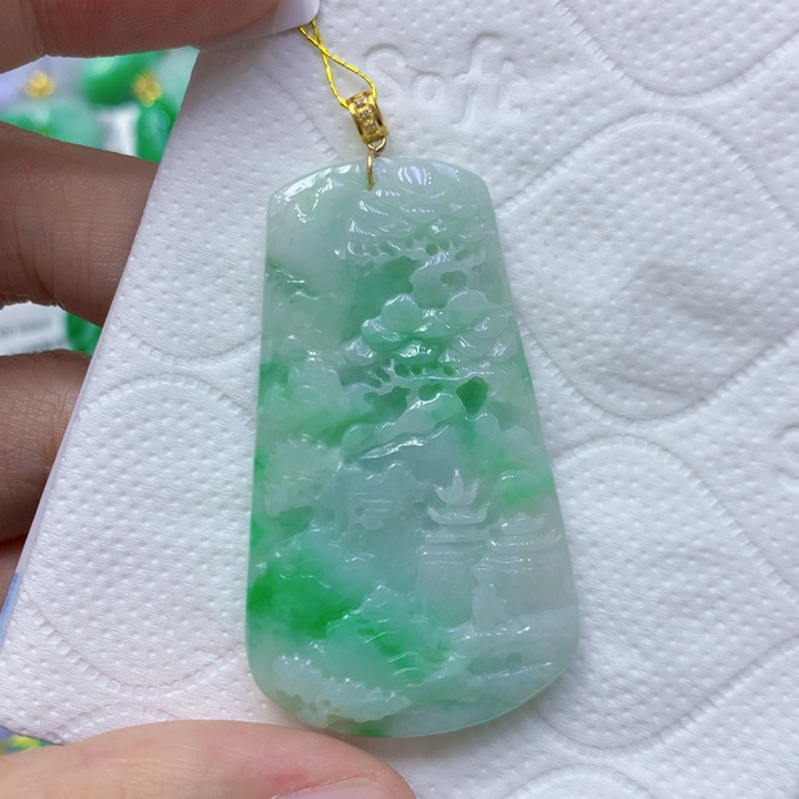 颈饰18K金镶嵌翡翠云*