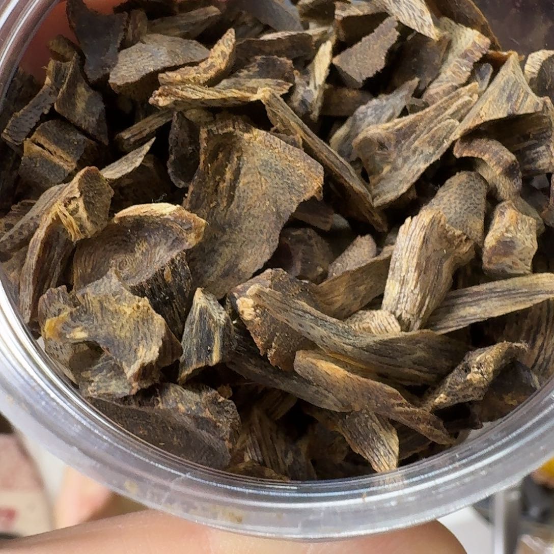 沉香沉香碎屑乌身原母树沉水树丁10克