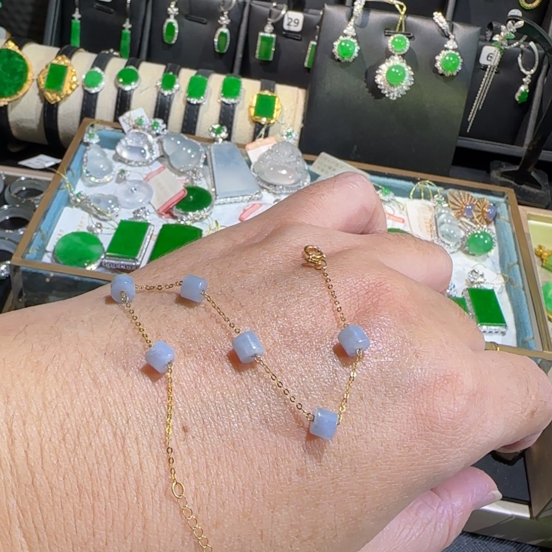 翡翠18K金镶嵌颈饰手链