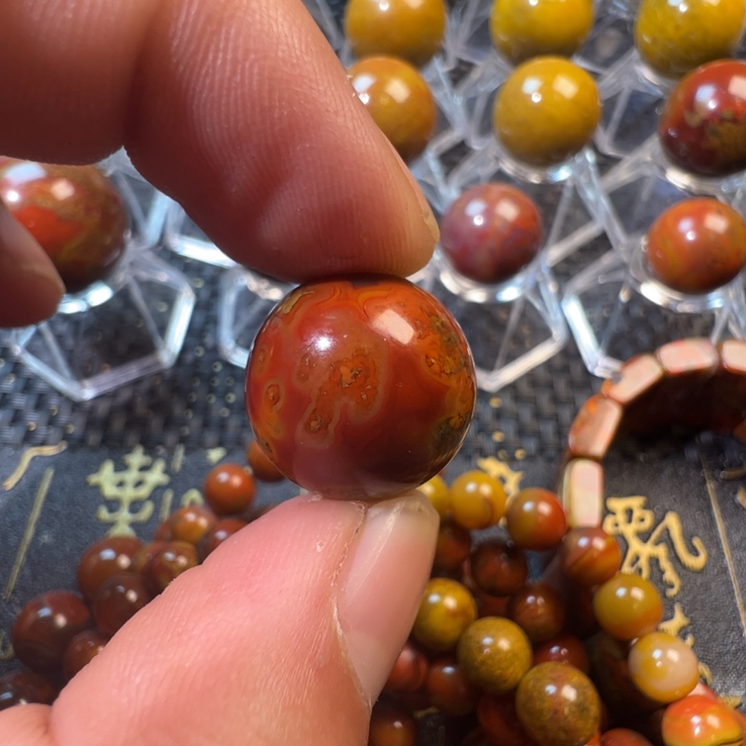 用***9玛瑙/玉髓未镶嵌 战国红玛瑙