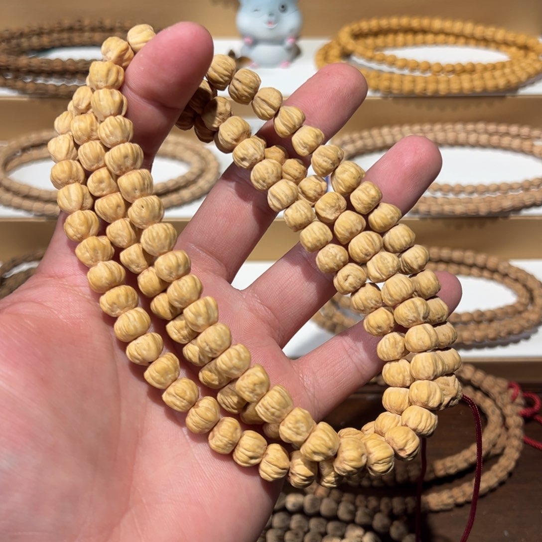 柏香籽/百香籽吊坠江***喵