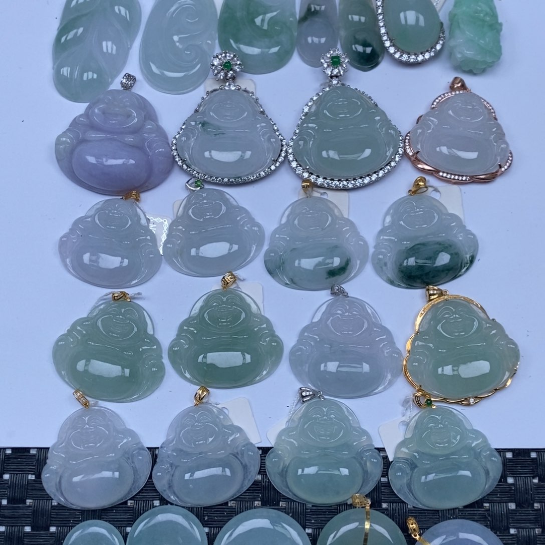 翡翠颈饰未镶嵌天然翡翠