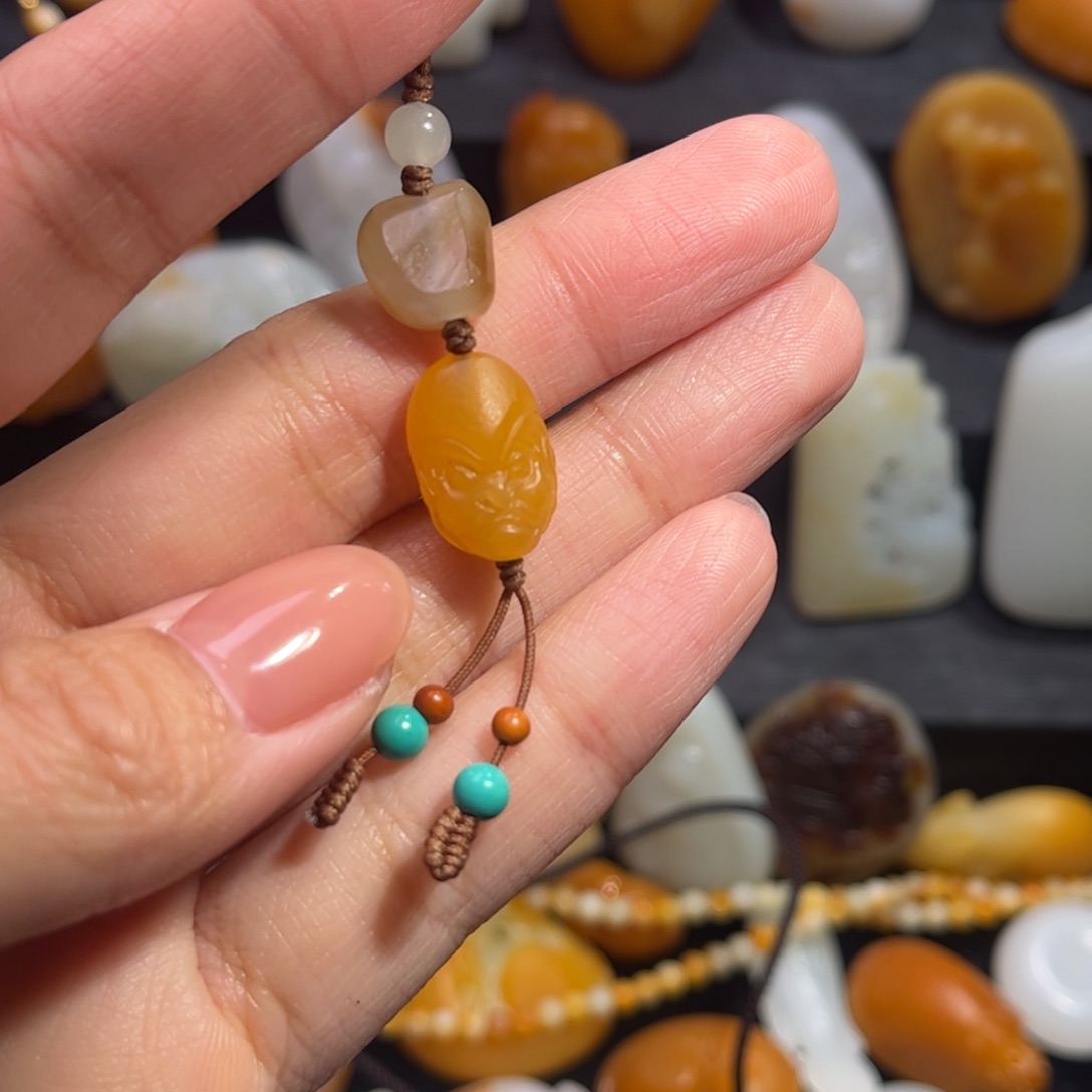 和田玉颈饰未镶嵌