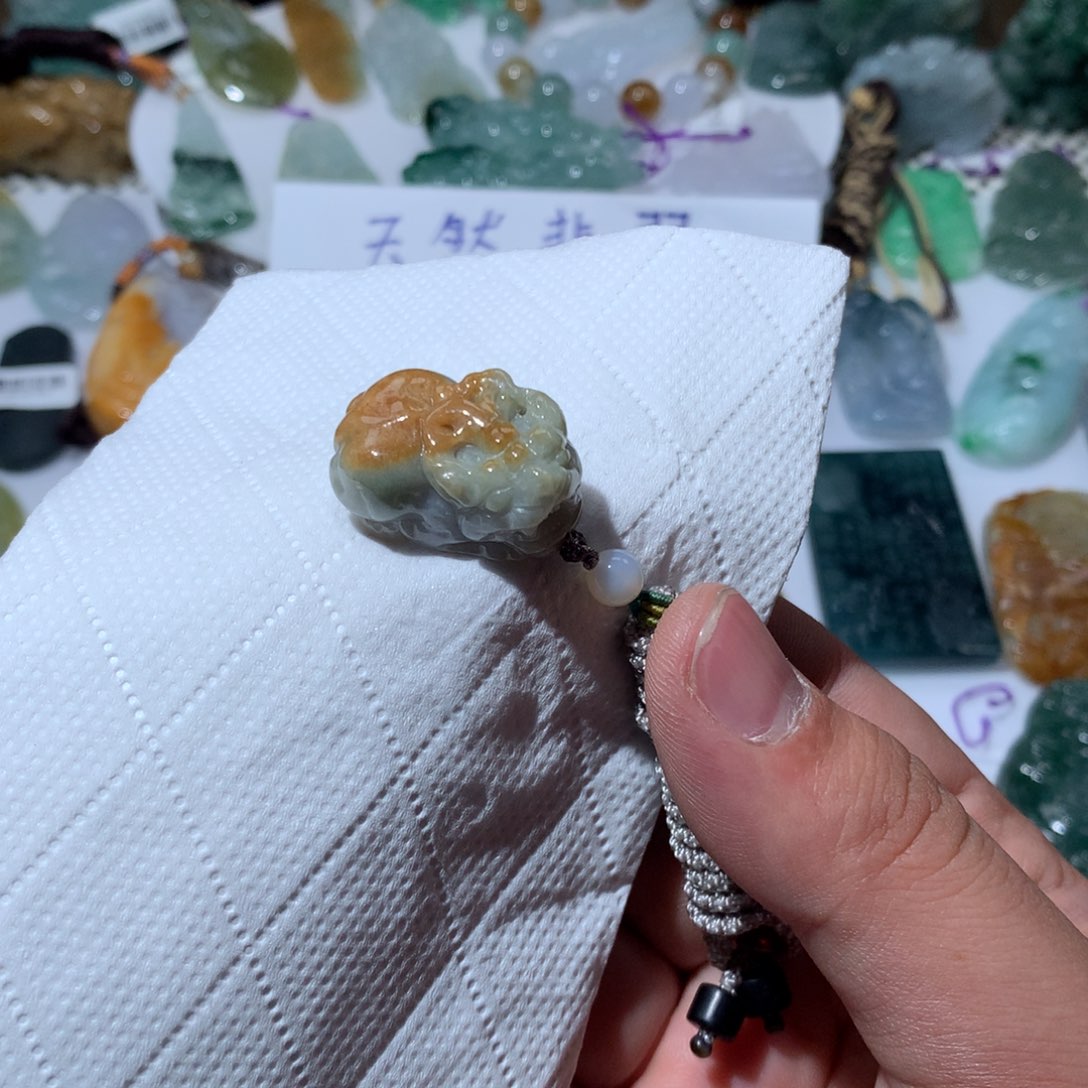 翡翠项链未镶嵌天然