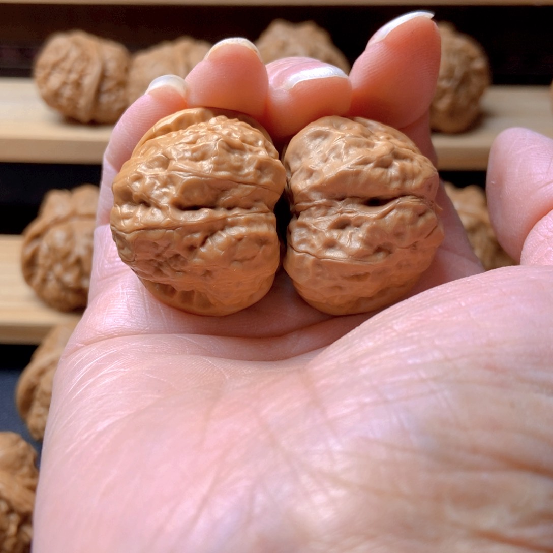 文玩核桃吊坠吱*张蛤蟆头