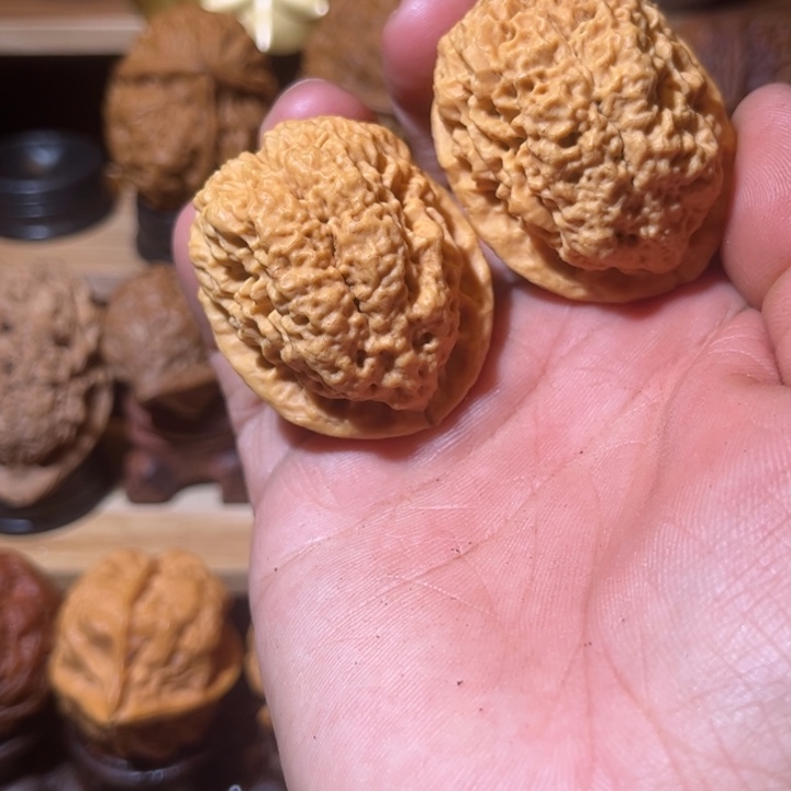 文玩核桃吊坠滇西81