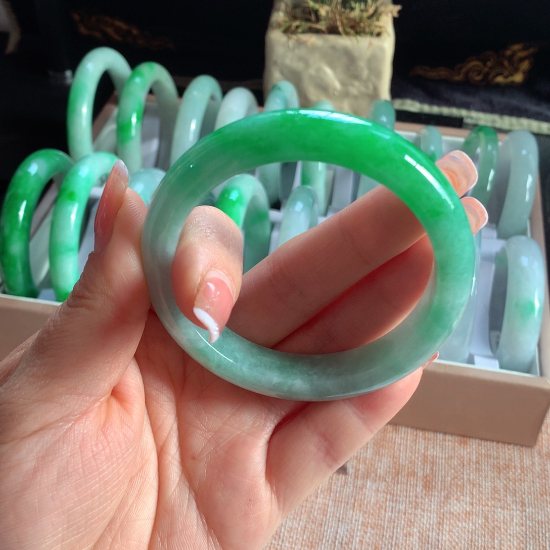 翡翠手镯未镶嵌14号