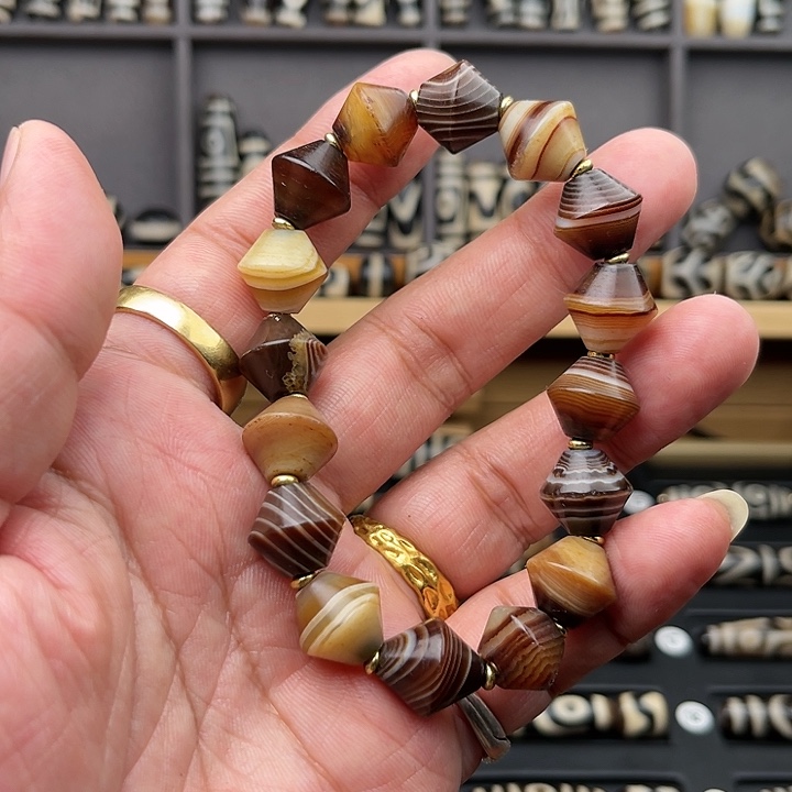 玛瑙/玉髓颈饰未镶嵌玛瑙