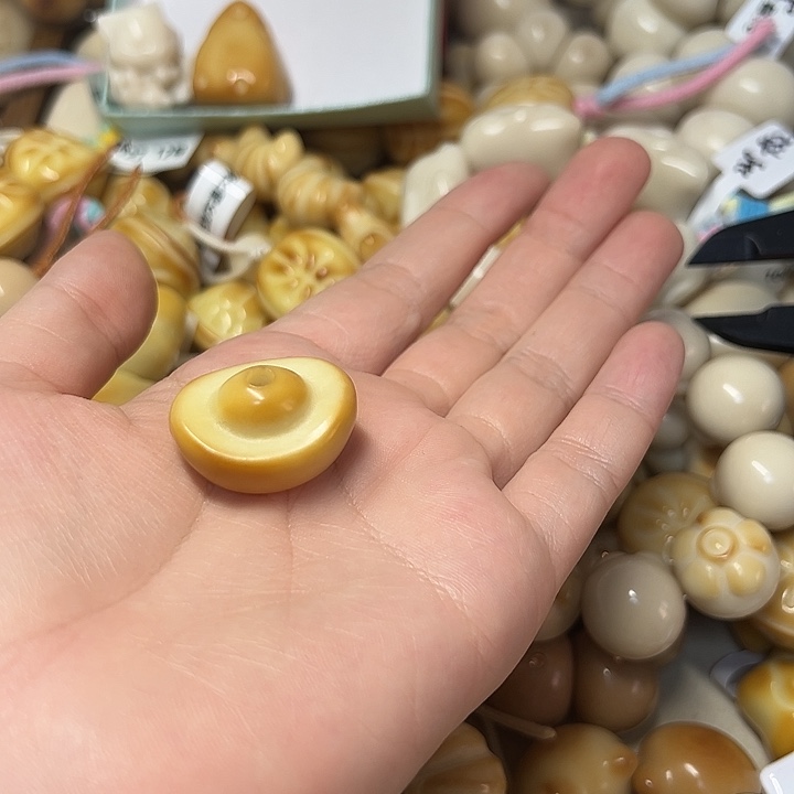 ～***～吊坠菩提根/象牙果特价瑕疵款 1 颗不退不换