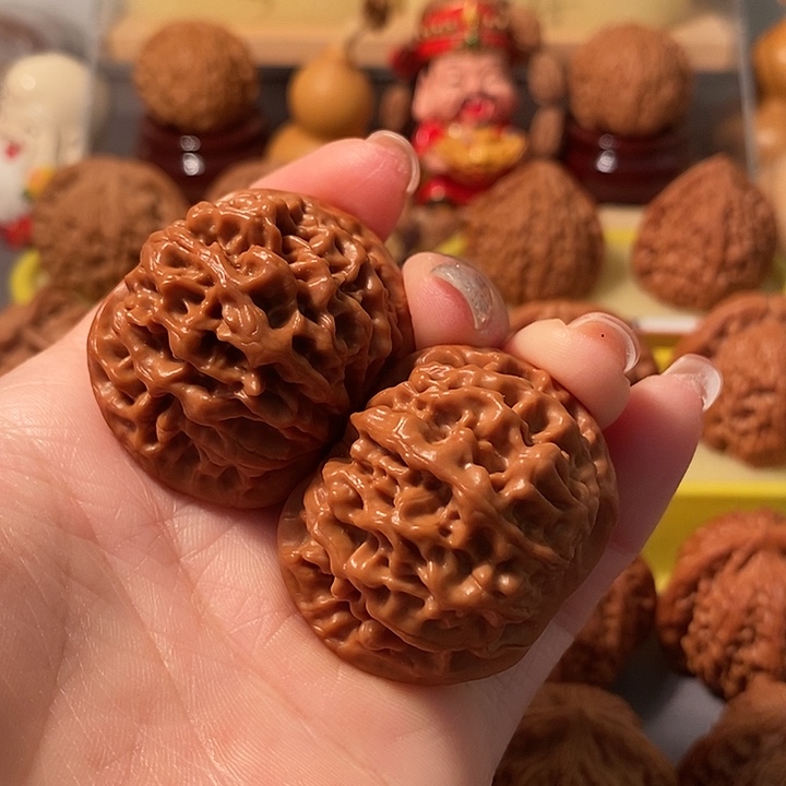 文玩核桃吊坠40秦闷