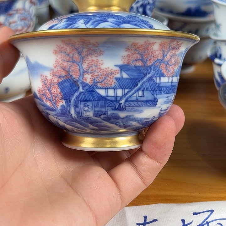 青花釉里红描进盖碗
