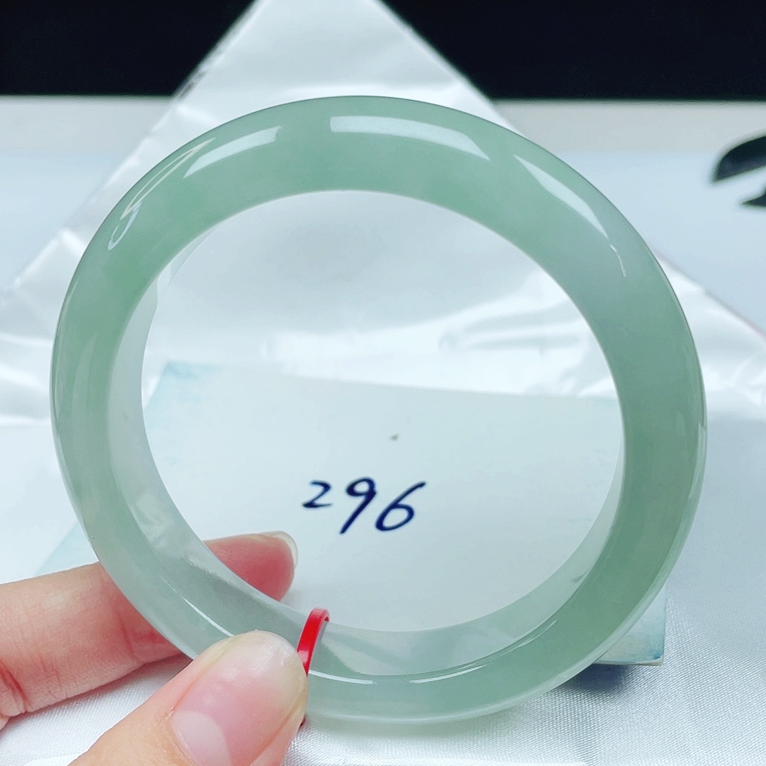 翡翠未镶嵌手镯正圈56.8