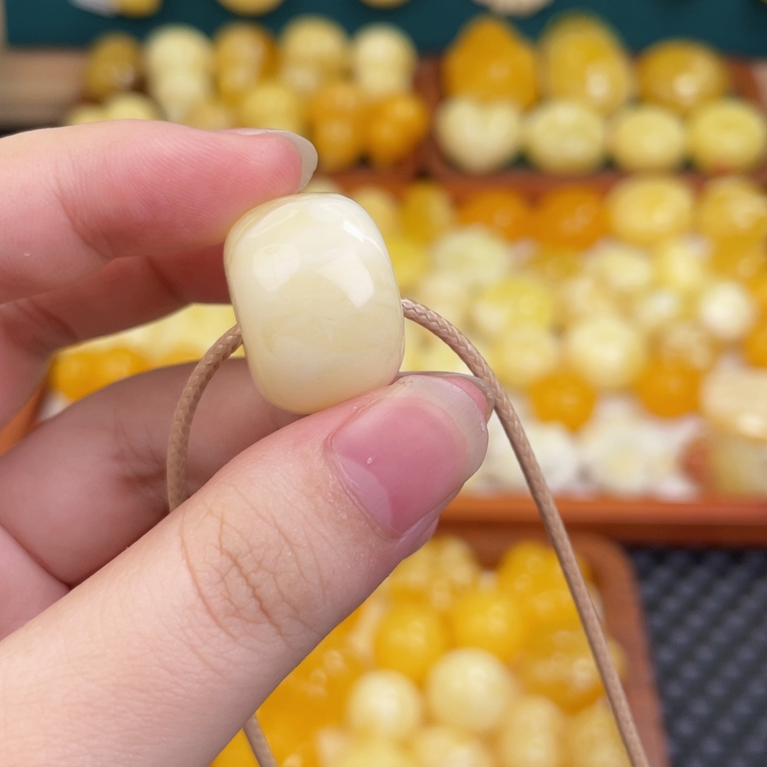 蜜蜡项链未镶嵌蜜蜡