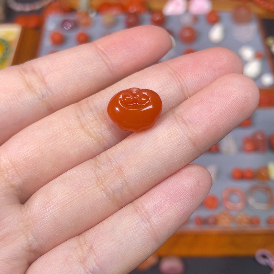 南红玛瑙未镶嵌如意锁