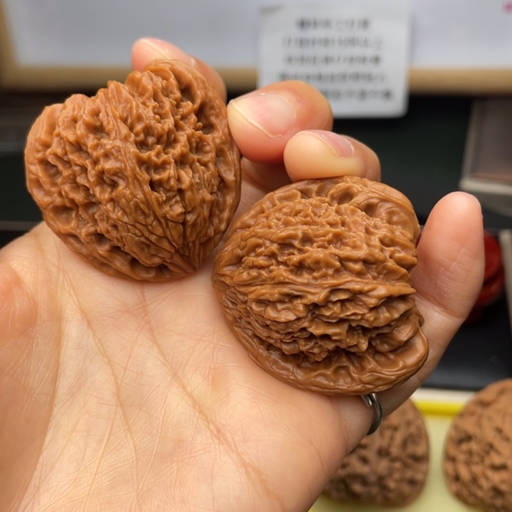 文玩核桃吊坠J****江40尺拉丝凹底天使694