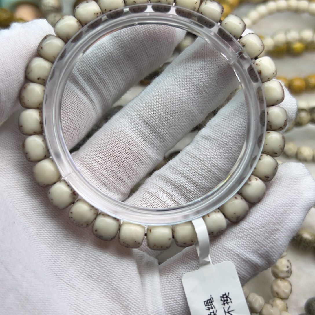 星月菩提手串?***?星月糯冰河豚8/7