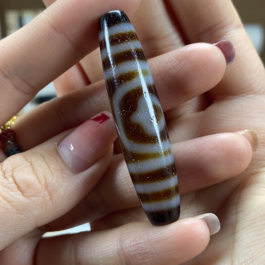 玛瑙/玉髓三眼未镶嵌胡*条