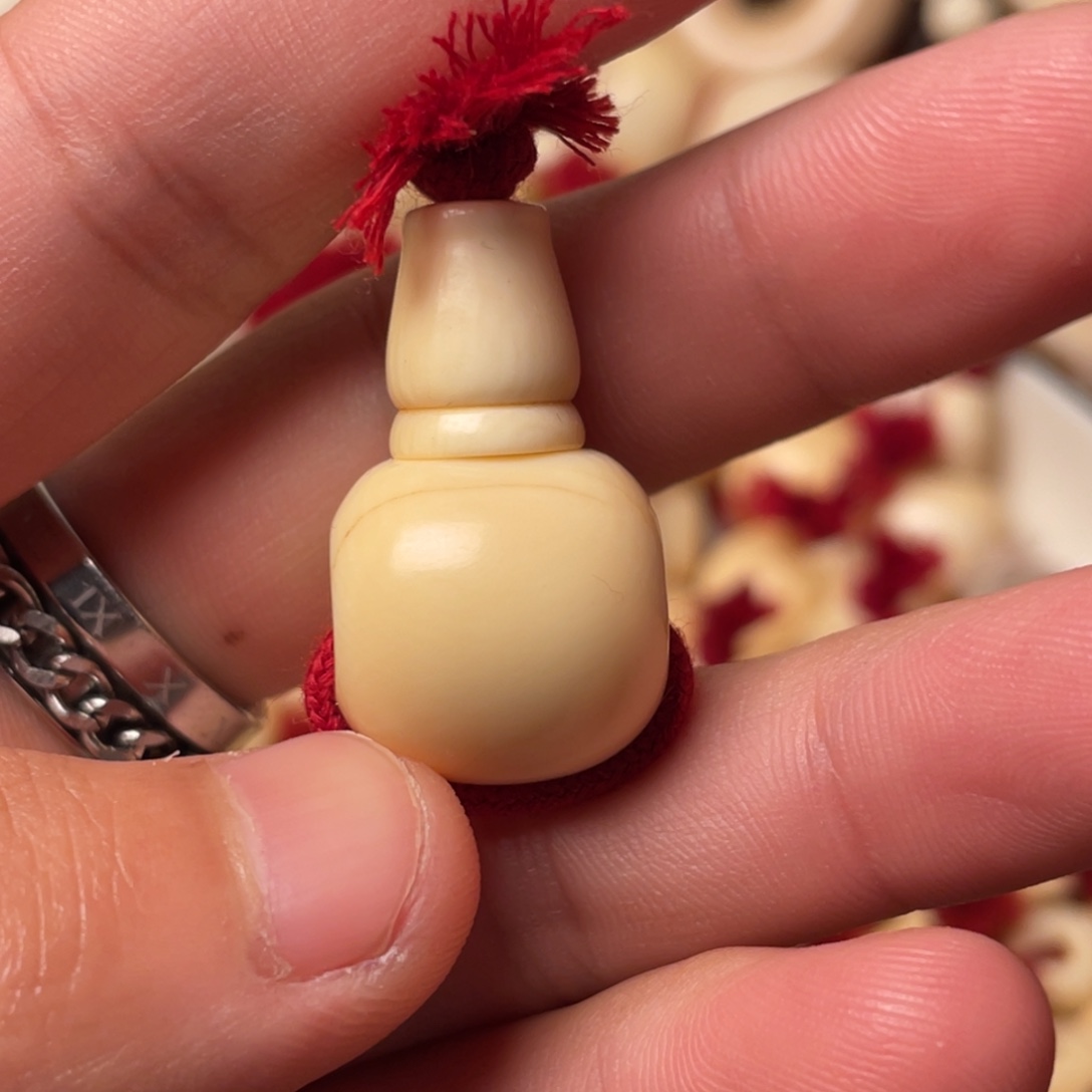 东***盈吊坠牛骨哈哈哈哈哈哈哈哈哈哈哈