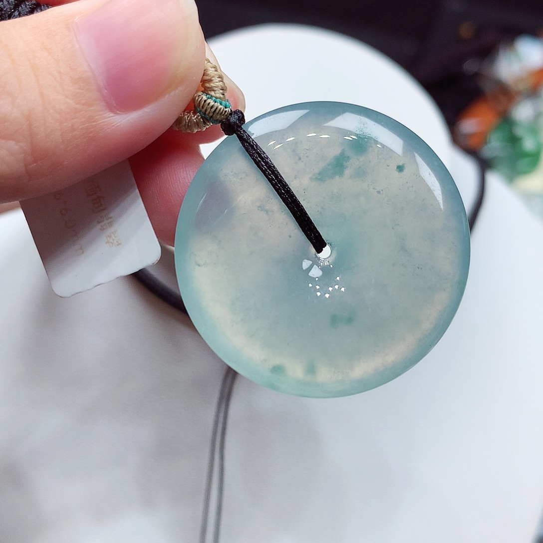 翡翠未镶嵌颈饰编号10，33.6/6