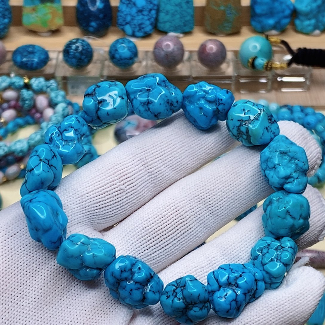 绿松石未镶嵌珠宝奇石