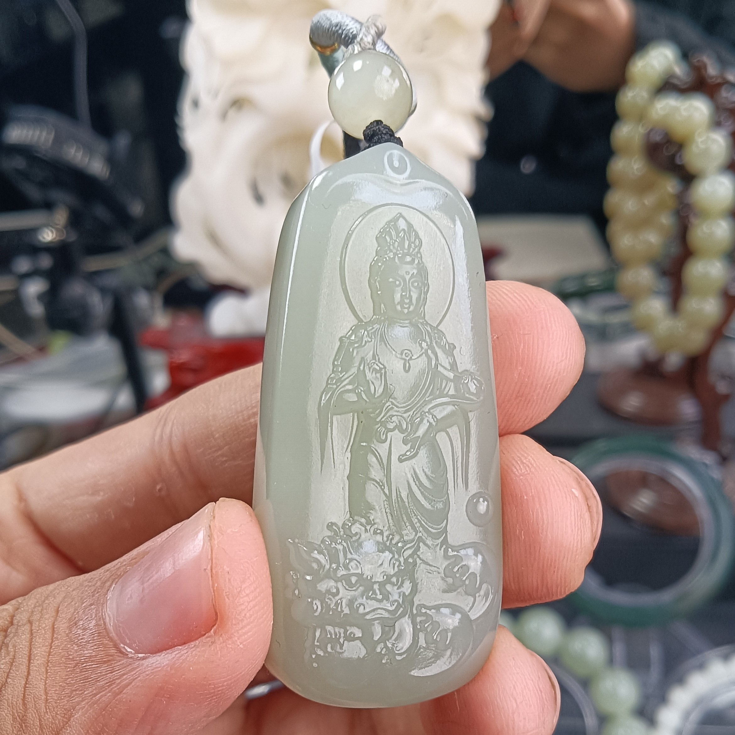 特大福利新疆和田玉且末近矿青白玉文殊菩萨像尺寸50*21*11重32克