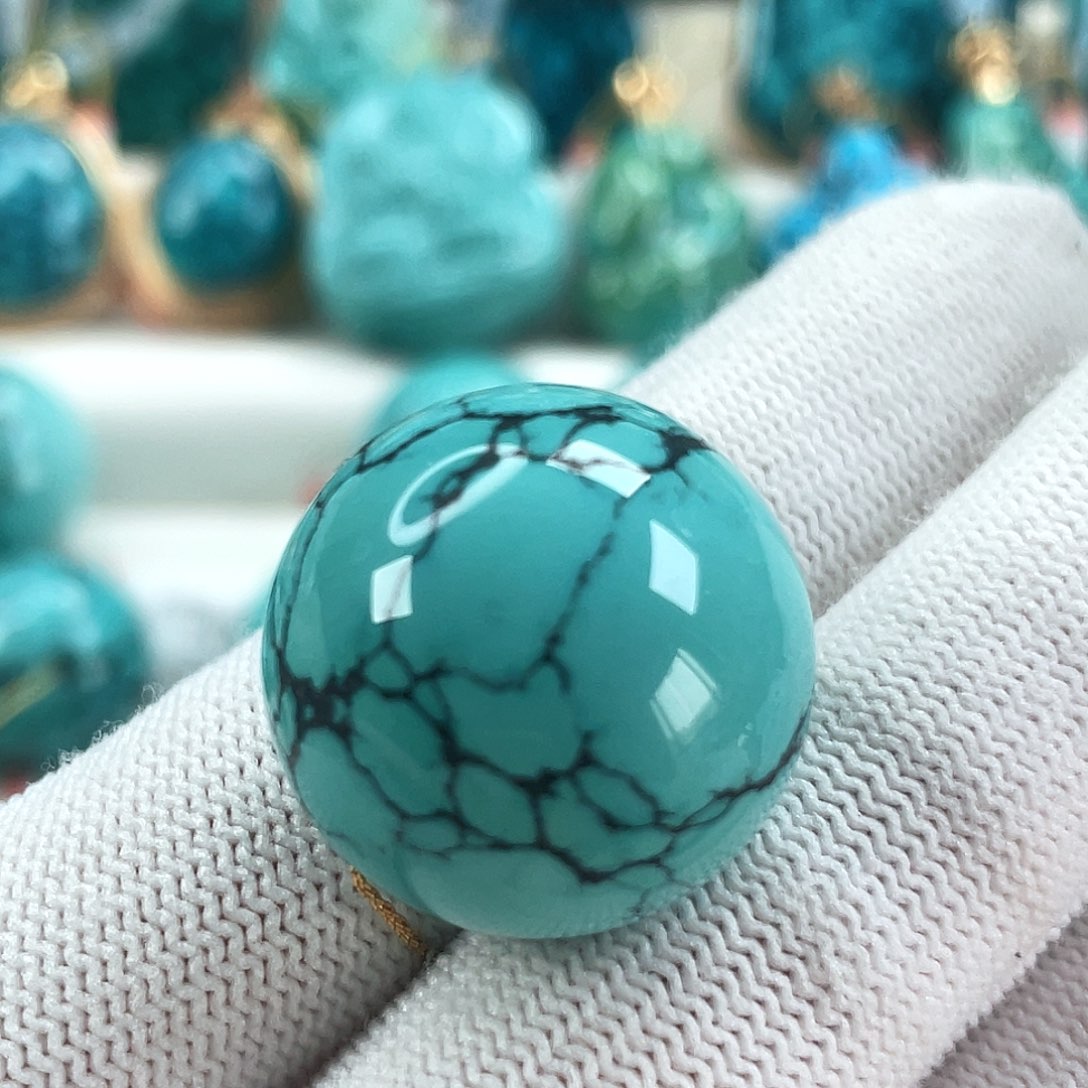 绿松石未镶嵌车挂