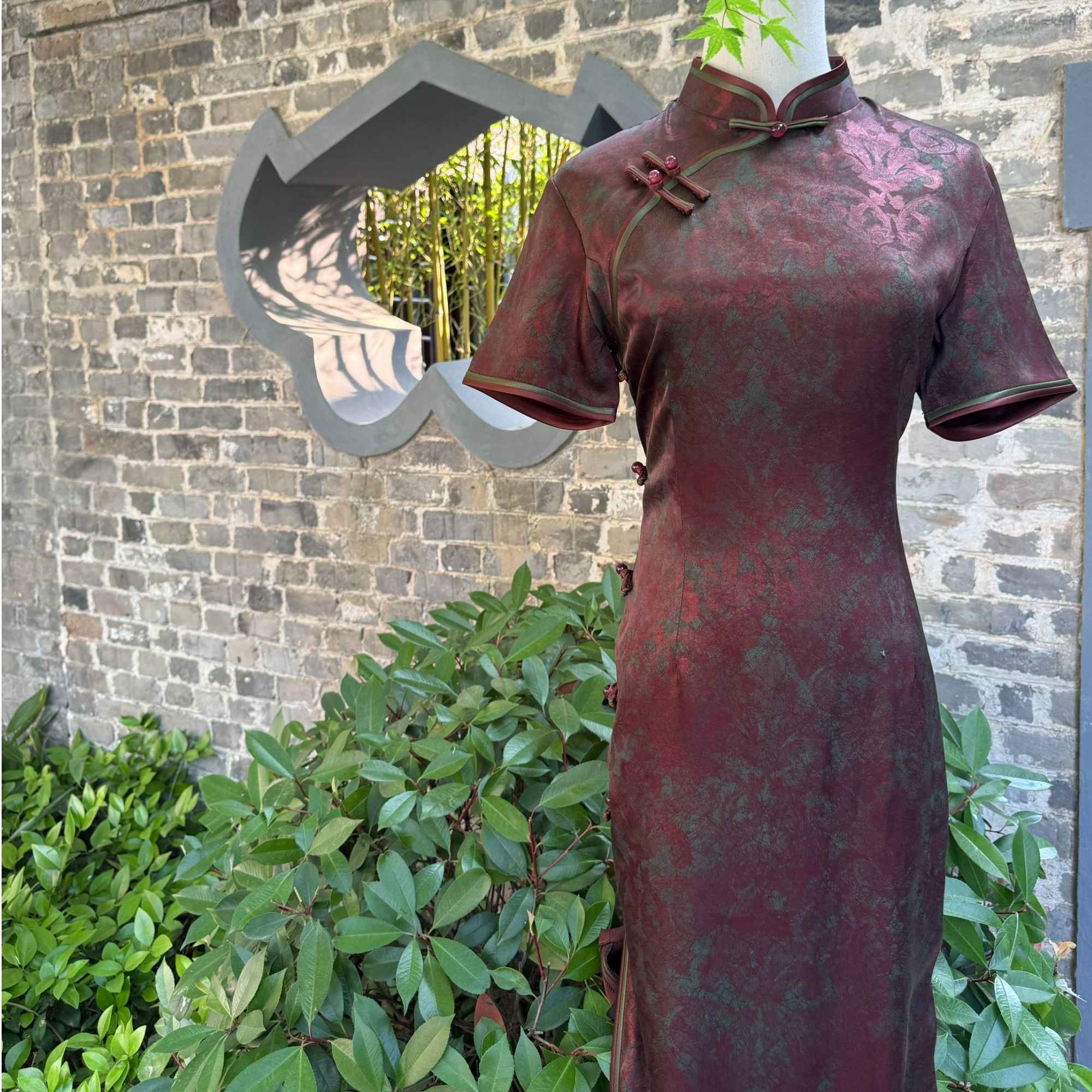 【红彩花蔓】2025年夏季新款复古百搭优雅大方日常旗袍