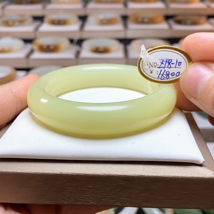 和田玉手镯未镶嵌55