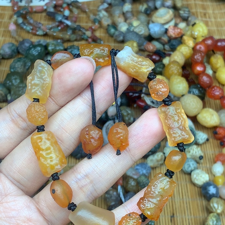 玛瑙/玉髓合金珠宝半成品山*
