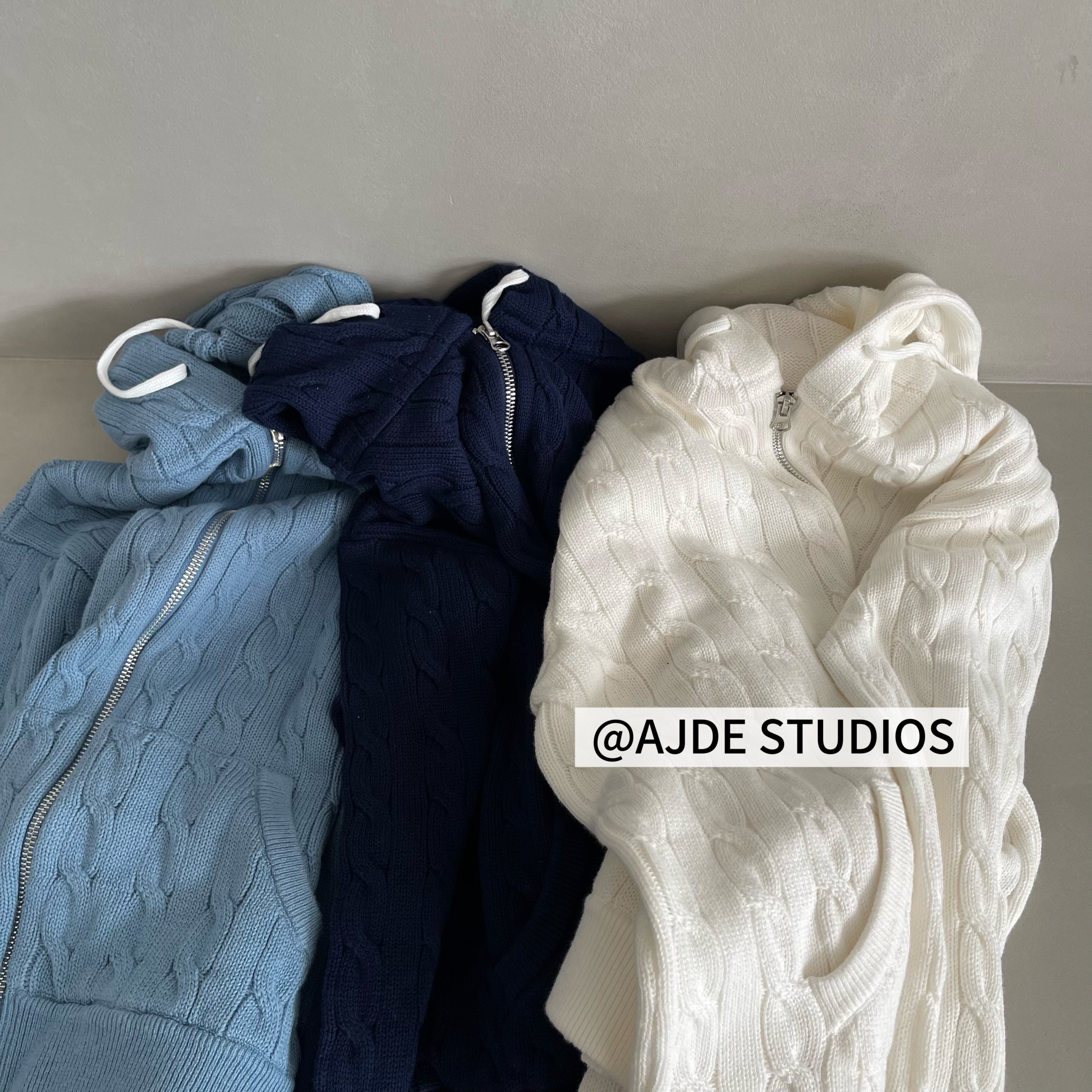 AJDE｜绞花连帽针织毛衣开衫QS