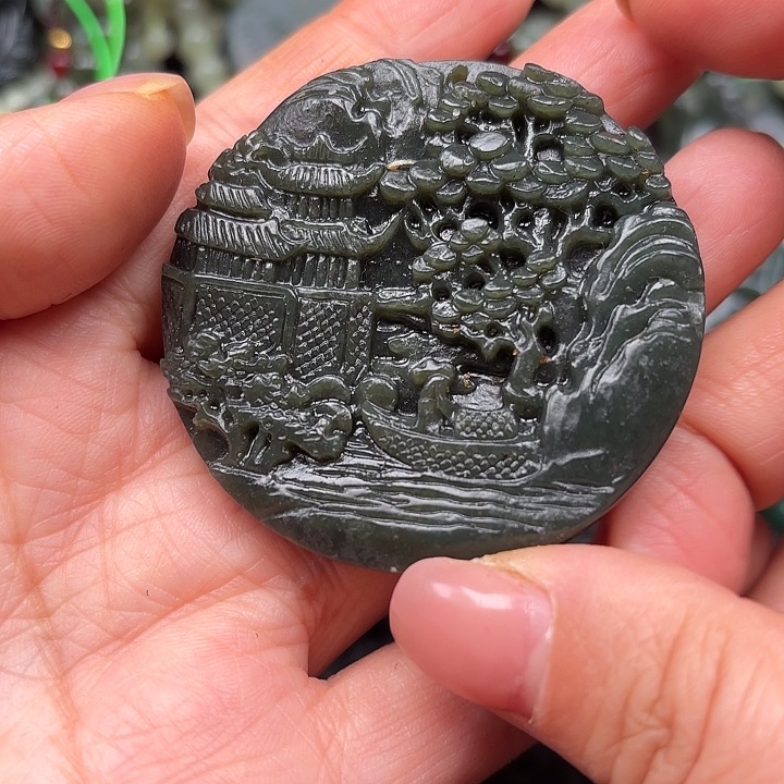 和田玉颈饰未镶嵌