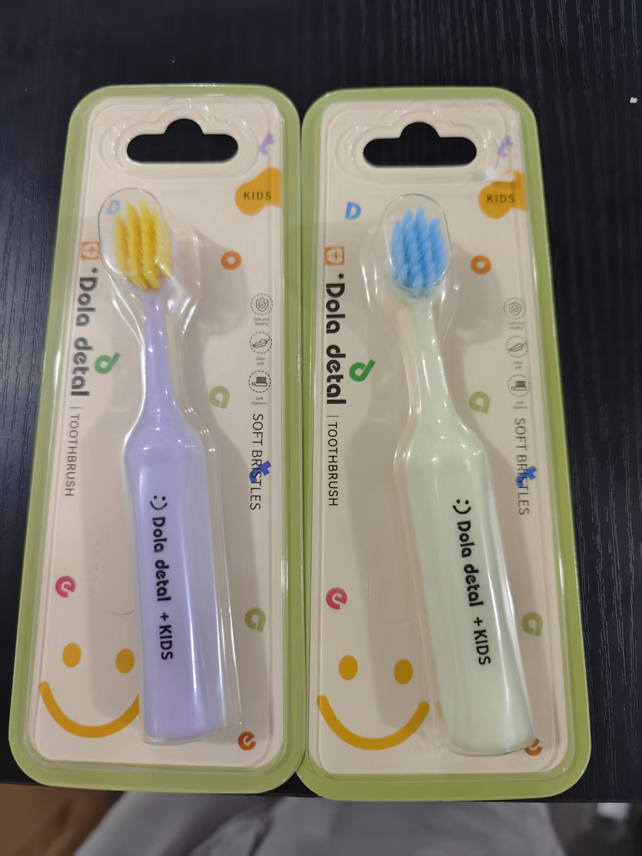 儿童高档护龈软毛牙刷