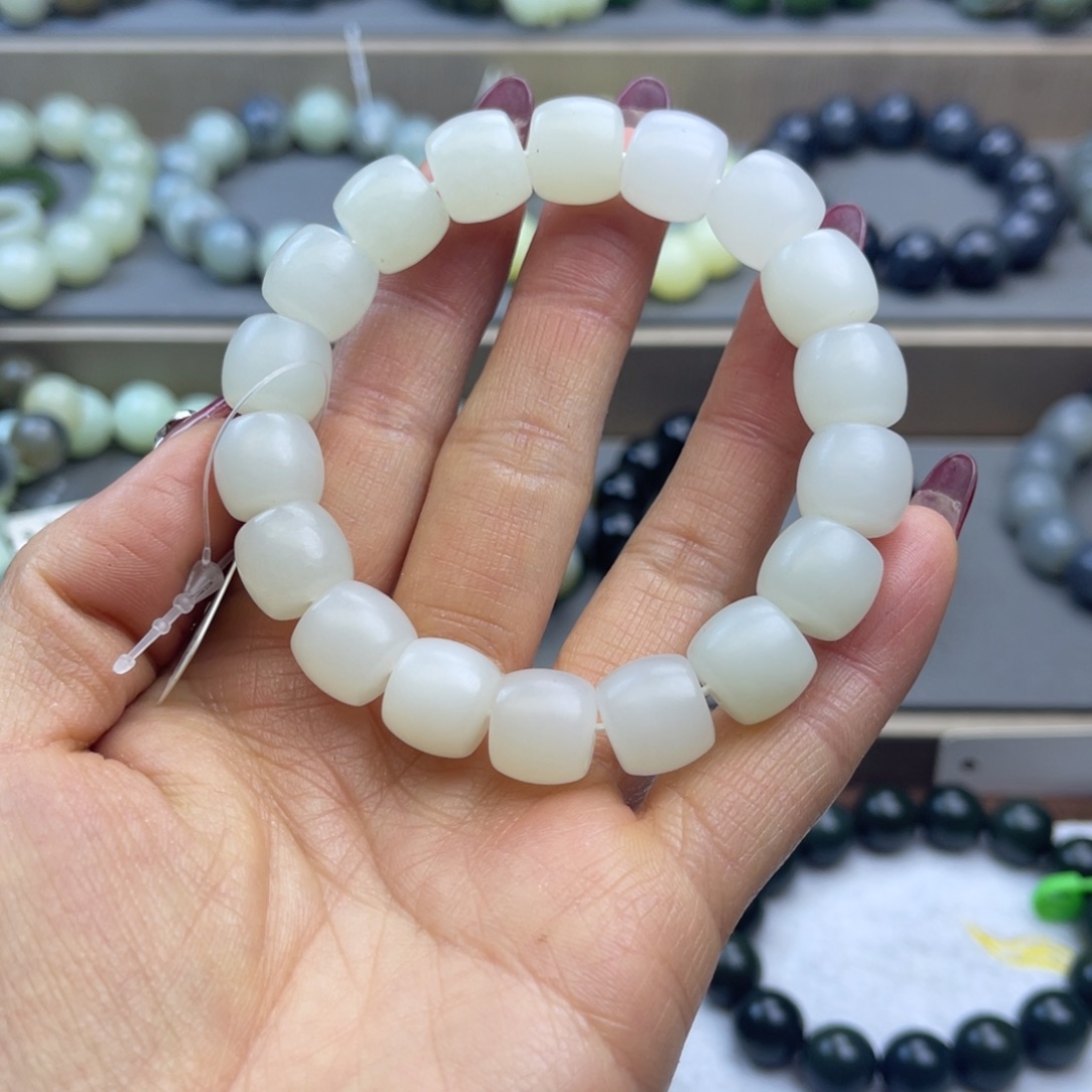 和田玉手链未镶嵌