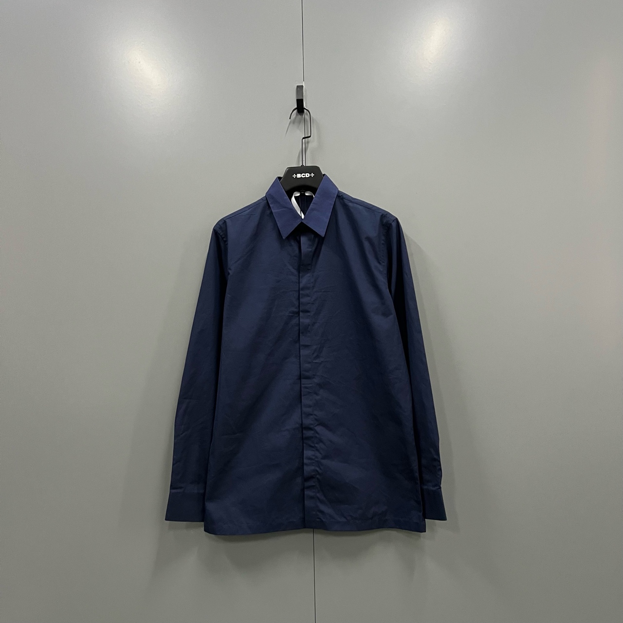 99新 FENDI/芬迪 h829  领口双F印花衬衫 40码 008624