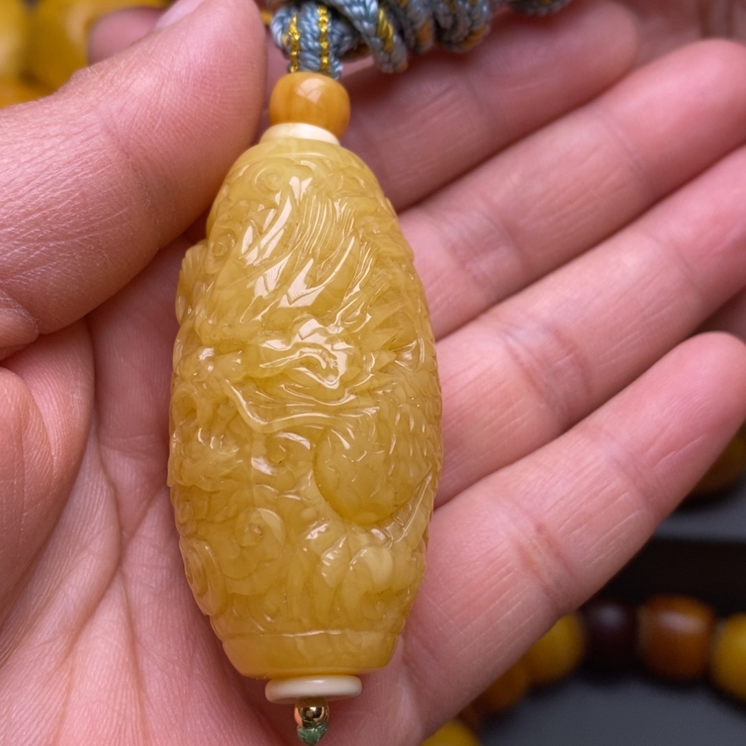 蜜蜡珠宝奇石未镶嵌