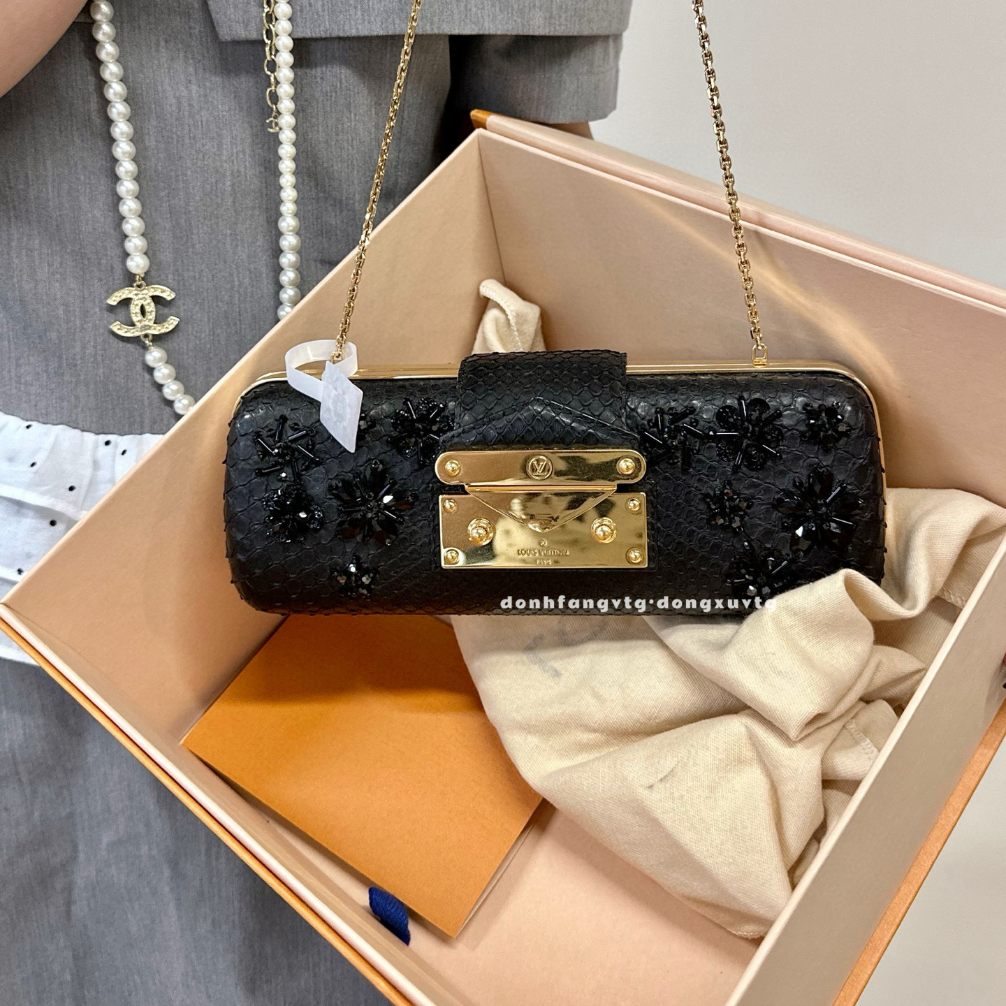 95新 LouisVuitton/路易威登 lv 黑金晚宴斜挎包K