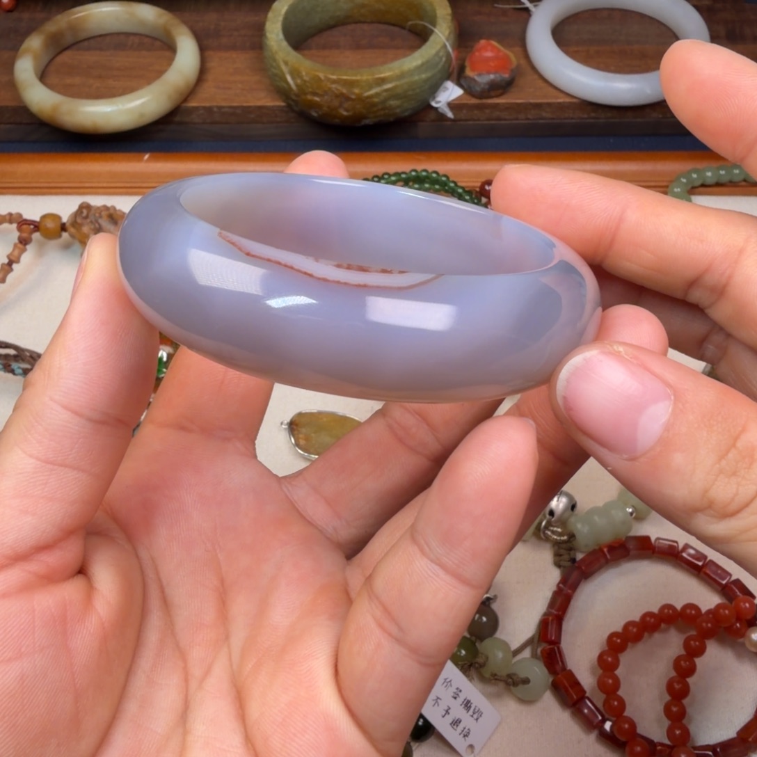 t***田玛瑙/玉髓未镶嵌手镯