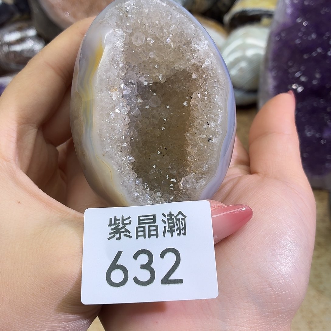 未镶嵌水晶大型摆件（非配饰）