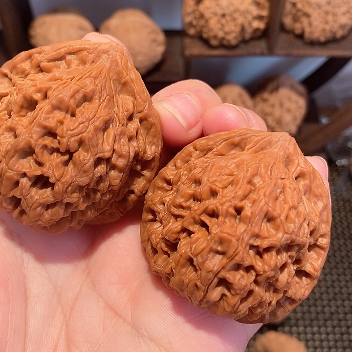 文玩核桃吊坠45尺无修水龙纹